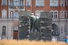 Pomnik_Harcerzy_Wrzesnia_6