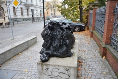 image001